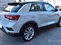 Usata VW T-Roc 150 CV (110 kW) 2019 Bianco SUV