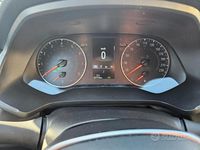 Usata Renault Captur Equilibre 101 CV (74 kW) 2023 Blu SUV