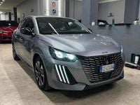 Usata Peugeot 208 Allure 101 CV (74 kW) 2025 Grigio Utilitaria
