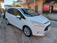 Usata Ford B-MAX Titanium 95 CV (69 kW) 2017 Bianco Monovolume