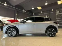 Usata Lancia Ypsilon 101 CV (74 kW) 2025 Argento Utilitaria