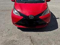Usata Toyota Aygo X-play 2017 Rosso Utilitaria