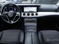 Usata Mercedes E220 Premium Plus 200 CV (147 kW) 2022 Grigio scuro Station wagon