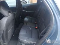 Usata Volvo V40 Momentum 116 CV (85 kW) 2014 Blu Berlina