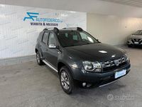 Usata Dacia Duster Lauréate 105 CV (77 kW) 2014 Grigio SUV