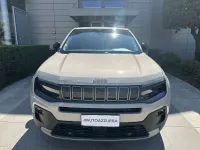 Usata Jeep Avenger Summit 110 CV (80 kW) 2025 Beige SUV
