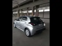 Usata Toyota Yaris Hybrid Active 92 CV (67 kW) 2024 Argento Berlina