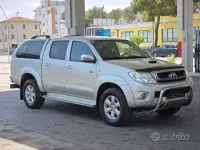 Usata Toyota HiLux SR 171 CV (125 kW) 2011 Grigio Pick-up