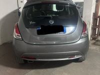 Usata Lancia Ypsilon 69 CV (50 kW) 2017 Grigio Utilitaria