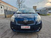 Usata Toyota Yaris Luna 90 CV (66 kW) 2006 Blu Utilitaria