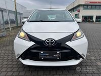 Usata Toyota Aygo X-play 69 CV (50 kW) 2017 Bianco Utilitaria