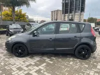 Usata Renault Scénic III Luxe 131 CV (96 kW) 2012 Grigio Monovolume