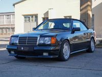 Usata Mercedes E300 AMG 220 CV (161 kW) 1993 Nero Cabrio