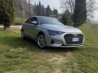 Gebraucht Audi A3 Ambiente 110 PS (80 kW) 2021 Grau Limousine