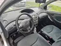Usata Toyota Yaris 65 CV (47 kW) 2005 Grigio Utilitaria