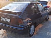 Usata Opel Kadett 150 CV (110 kW) 1990 Blu Berlina
