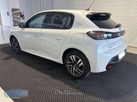 Usata Peugeot 208 Active 75 CV (55 kW) 2022 Bianco pastello Utilitaria