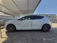 Usata Seat Leon 105 CV (77 kW) 2013 Bianco Berlina