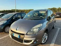 Usata Renault Scenic E-Tech XMOD 110 CV (80 kW) 2011 Berlina