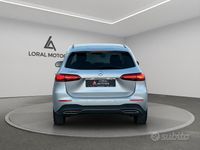 Käytetty Mercedes B180 Advanced Plus 116 HP (85 kW) 2023 Harmaa Tila-auto