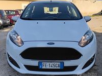 Usata Ford Fiesta Titanium 75 CV (55 kW) 2016 Bianco Berlina