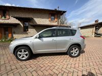 usata Toyota RAV4 RAV 42.2 D-4D 136 CV AUTO PER OPERATO