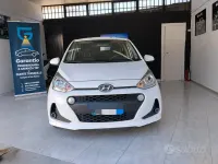 Gebraucht Hyundai i10 Comfort 68 PS (50 kW) 2018 Weiß Kleinwagen