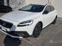 Usata Volvo V40 CC Momentum 2016 Bianco Station wagon