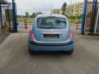 Usata Lancia Ypsilon 69 CV (50 kW) 2004 Blu/azzurro Utilitaria