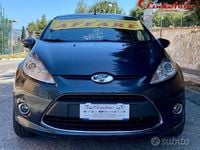 Usata Ford Fiesta Titanium 97 CV (71 kW) 2010 Blu Utilitaria