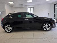 Usata Alfa Romeo Giulietta Distinctive 105 CV (77 kW) 2011 Marrone Utilitaria