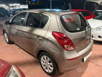 Usata Hyundai i20 89 CV (65 kW) 2012 Marrone Utilitaria