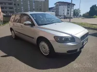 Usata Volvo V50 170 CV (125 kW) 2006 Grigio Station wagon