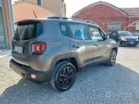 Usata Jeep Renegade Longitude 140 CV (102 kW) 2016 Grigio SUV