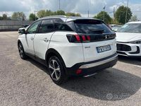 Usata Peugeot 3008 Allure 130 CV (95 kW) 2019 Bianco SUV
