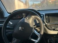 Begagnad Peugeot 2008 2016 Grå SUV