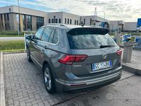 Usata VW Tiguan R-line 150 CV (110 kW) 2020 Grigio SUV