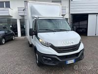 Usata Iveco Daily 136 CV (100 kW) 2022 Bianco pastello Berlina