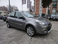 Usata Renault Clio II 105 CV (77 kW) 2011 Grigio Berlina