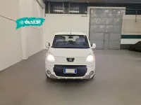 Usata Peugeot Partner 111 CV (81 kW) 2011 Bianco Monovolume