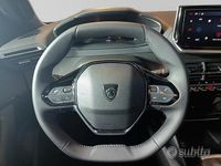 Usata Peugeot 2008 100 CV (73 kW) 2024 Grigio SUV