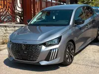 Usata Peugeot 208 Allure 101 CV (74 kW) 2025 Grigio Utilitaria