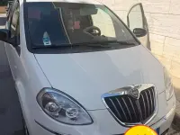 Usata Lancia Musa 77 CV (56 kW) 2012 Bianco Monovolume