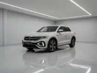 Usata VW T-Roc R-line 116 CV (85 kW) 2022 Beige SUV