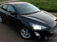 Usata Ford Focus 120 CV (88 kW) 2020 Nero Berlina
