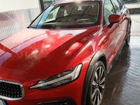 Usata Volvo V60 CC 200 CV (147 kW) 2020 Rosso Station wagon