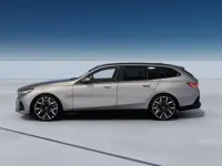 Nuova BMW 540 M Sport 303 CV (222 kW) 2026 Grigio Station wagon