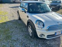 Usata Mini Cooper D 109 CV (80 kW) 2008 Beige Utilitaria