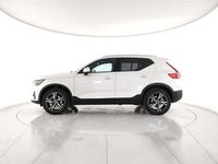 Nuova Volvo XC40 Core 163 CV (119 kW) 2026 Cristal white pearl SUV
