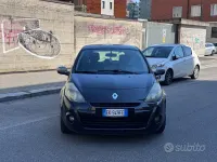 Usata Renault Clio II Dynamique 75 CV (55 kW) 2011 Nero Berlina